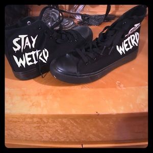 - BNWOT from HOT TOPIC